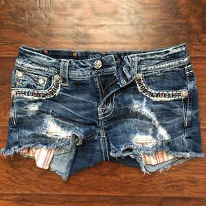 Miss Me Shorts Size 27